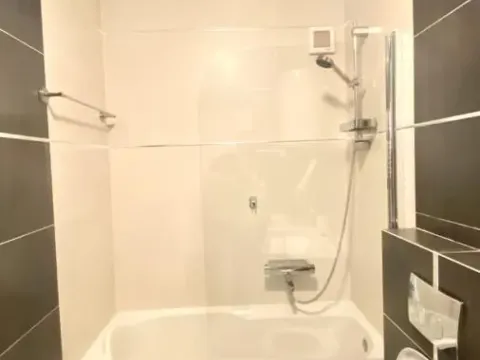 Izdavanje, trosoban stan, 80m², Stari grad, Novi Sad - image 9