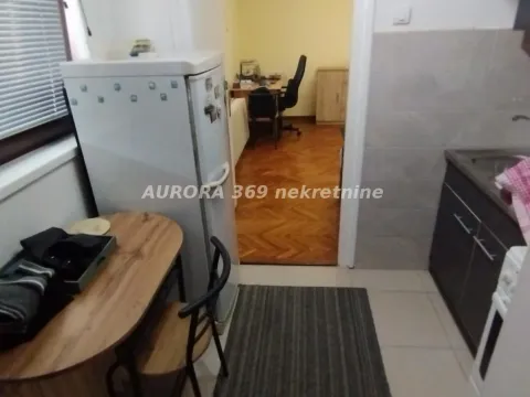 Izdavanje, jednosoban stan, 61m², Centar, Novi Sad - image 3