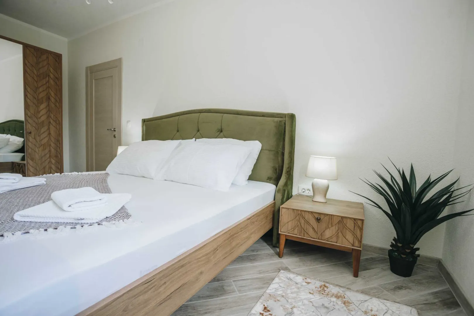 Prodaja, kuća, 241m², Krašići, Tivat