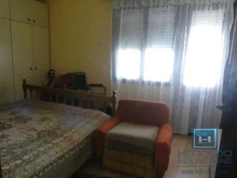 Prodaja, kuća, 150m², Bunar, Jagodina - image 13