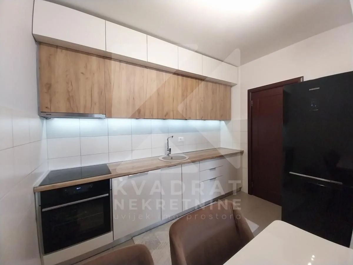 Prodaja, jednosoban stan, 47m², 1 maj, Podgorica