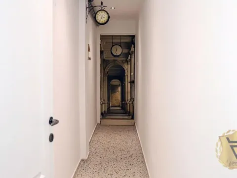 Rent, two bedroom apartment, 100m², Skadarlija, Beograd - image 22