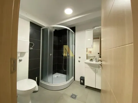 Sale, house, 196m², Irig, Srbija - image 8