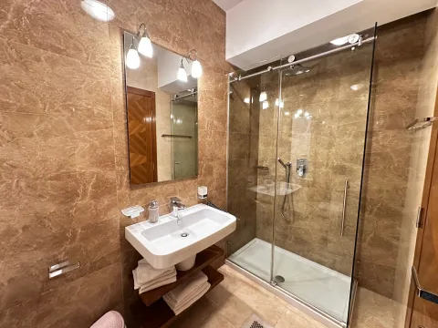 Rent, two bedroom apartment, 75m², Centar, Podgorica - image 10