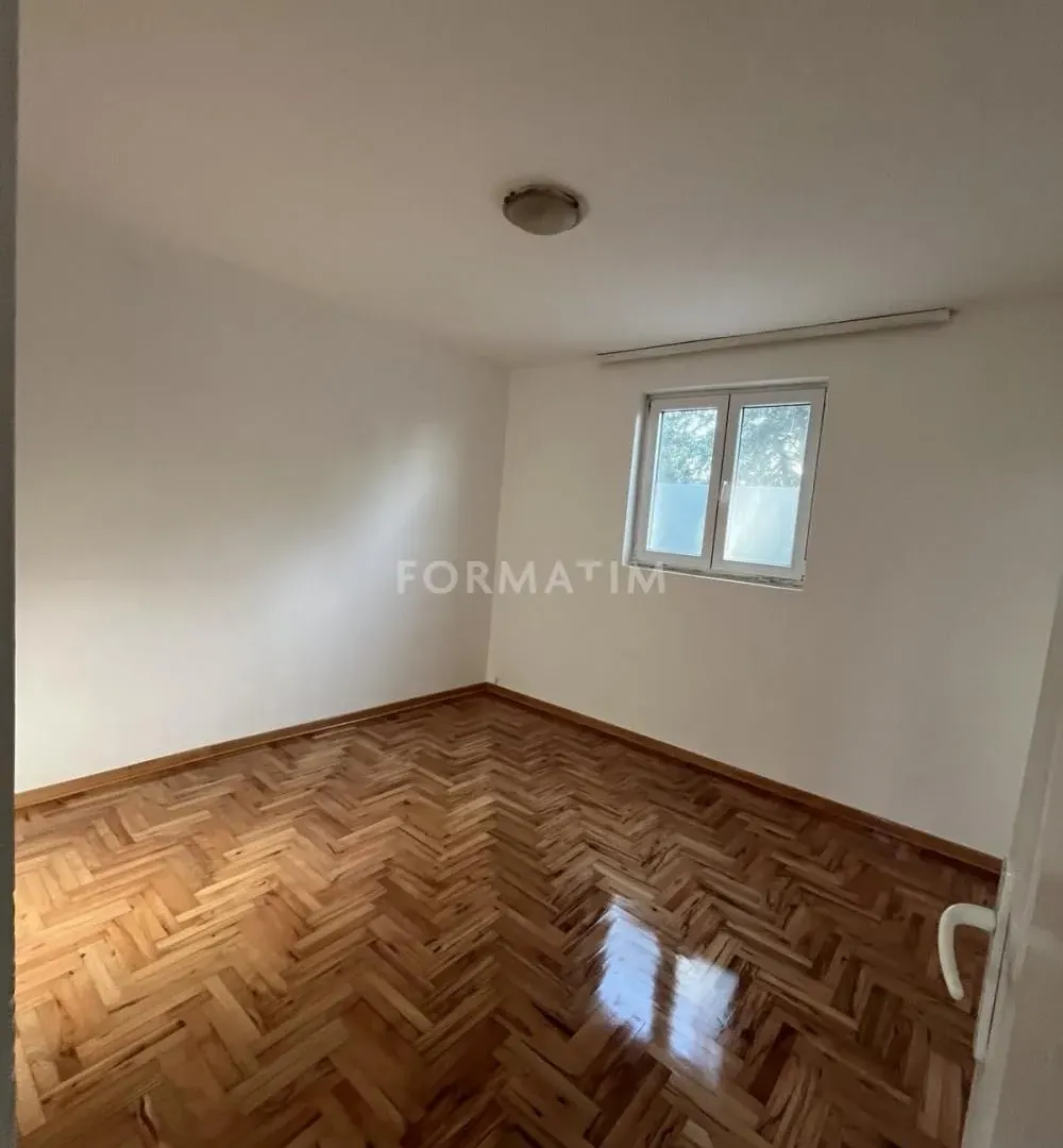 Rent, four bedroom apartment, 100m², Krnjaca, Palilula Sve Podlokacije