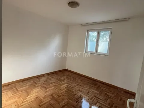 Rent, four bedroom apartment, 100m², Krnjaca, Palilula Sve Podlokacije - image 8