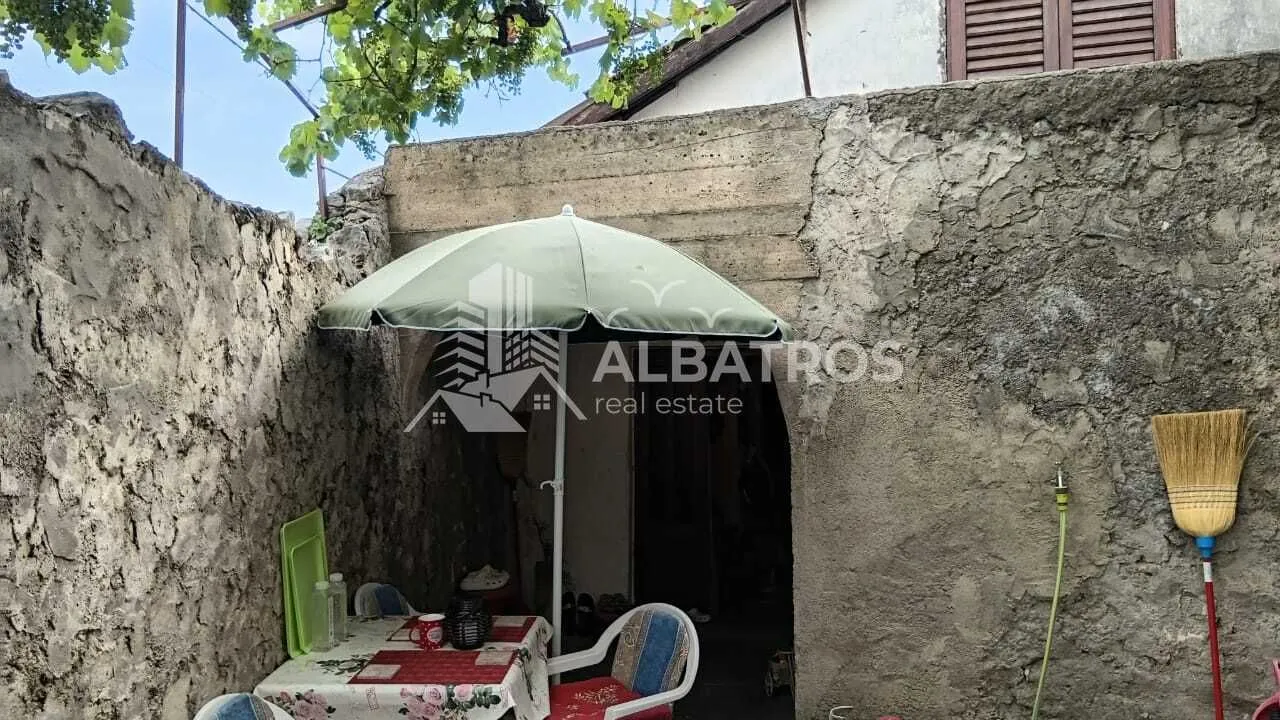 Sale, house, 130m², Centar, Bar