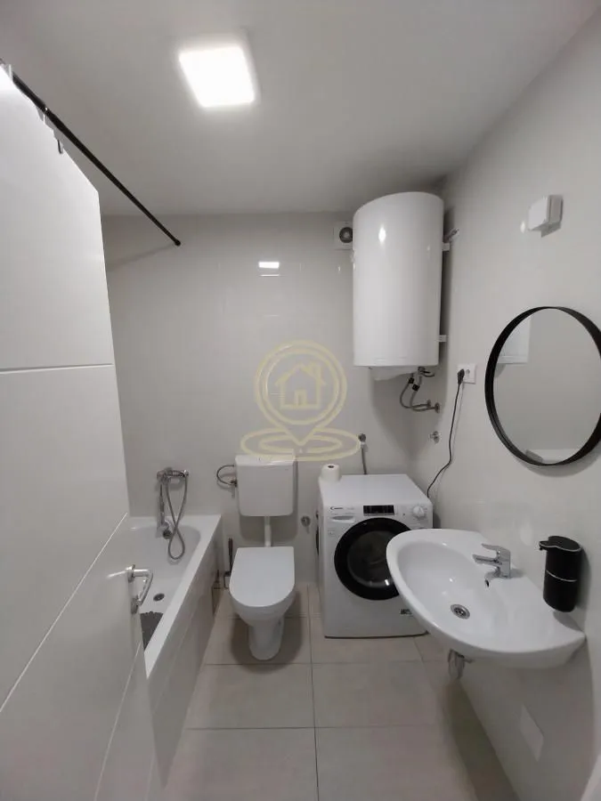 Izdavanje, četvorosoban stan, 70m², Podbara, Novi Sad Sve Podlokacije