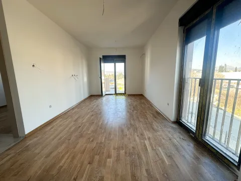 Prodaja, jednosoban stan, 46m², Zabjelo, Podgorica - image 1