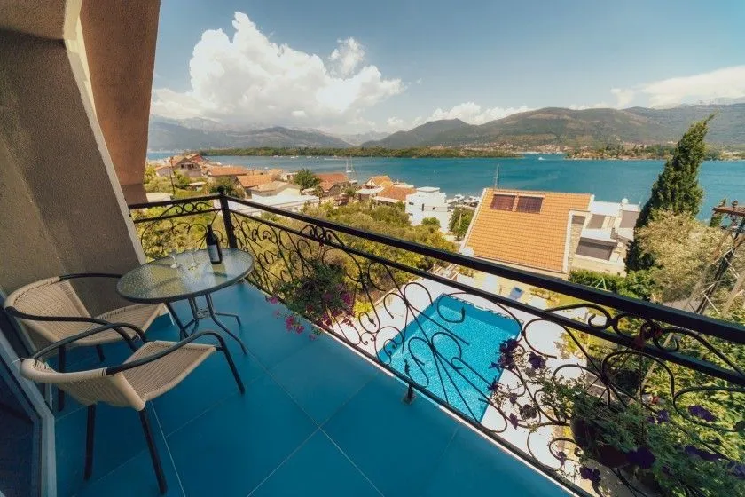 Sale, house, 220m², Đuraševići, Tivat