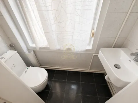 Izdavanje, trosoban stan, 65m², Stari Grad, Beograd - image 9