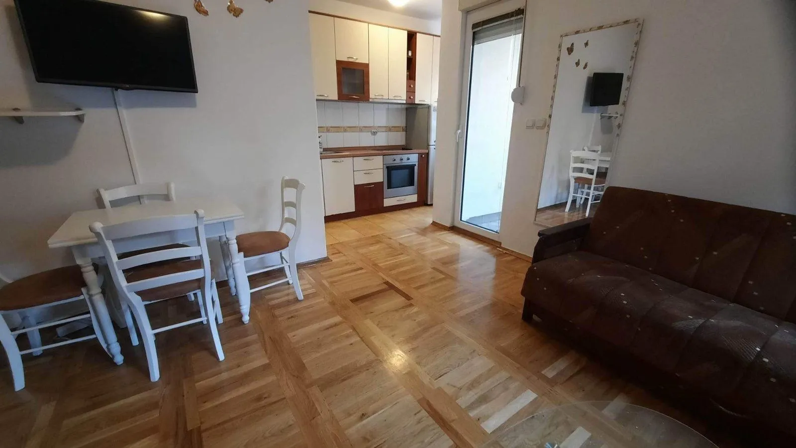Izdavanje, garsonjera, 40m², Vezirov Most, Podgorica