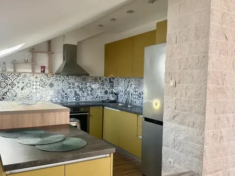 Izdavanje, stan, 85m², Tivat, Crna Gora - image 3