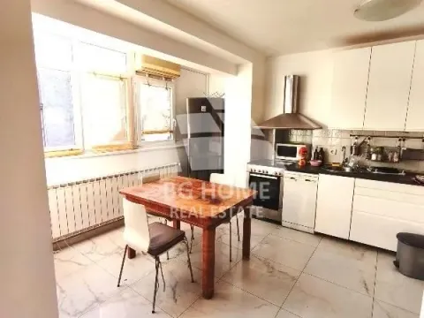 Izdavanje, trosoban stan, 76m², Kalenić Pijaca, Vračar Sve Podlokacije - image 5