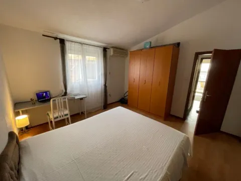 Izdavanje, dvosoban stan, 80m², Šušanj, Bar - image 4
