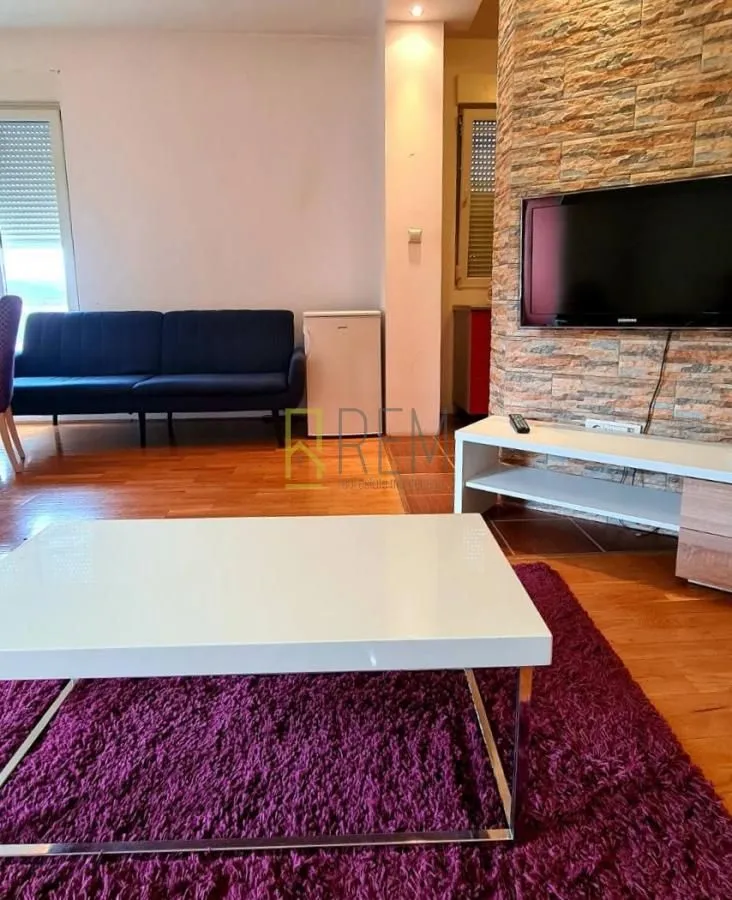 Prodaja, jednosoban stan, 48m², Tološi, Podgorica