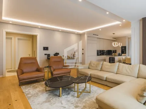 Prodaja, trosoban stan, 148m², Podgorica, Crna Gora - image 1