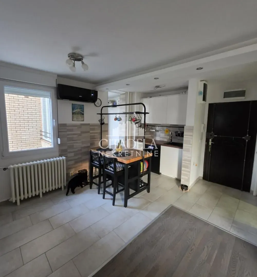 Prodaja, dvosoban stan, 62m², Čukarica, Beograd
