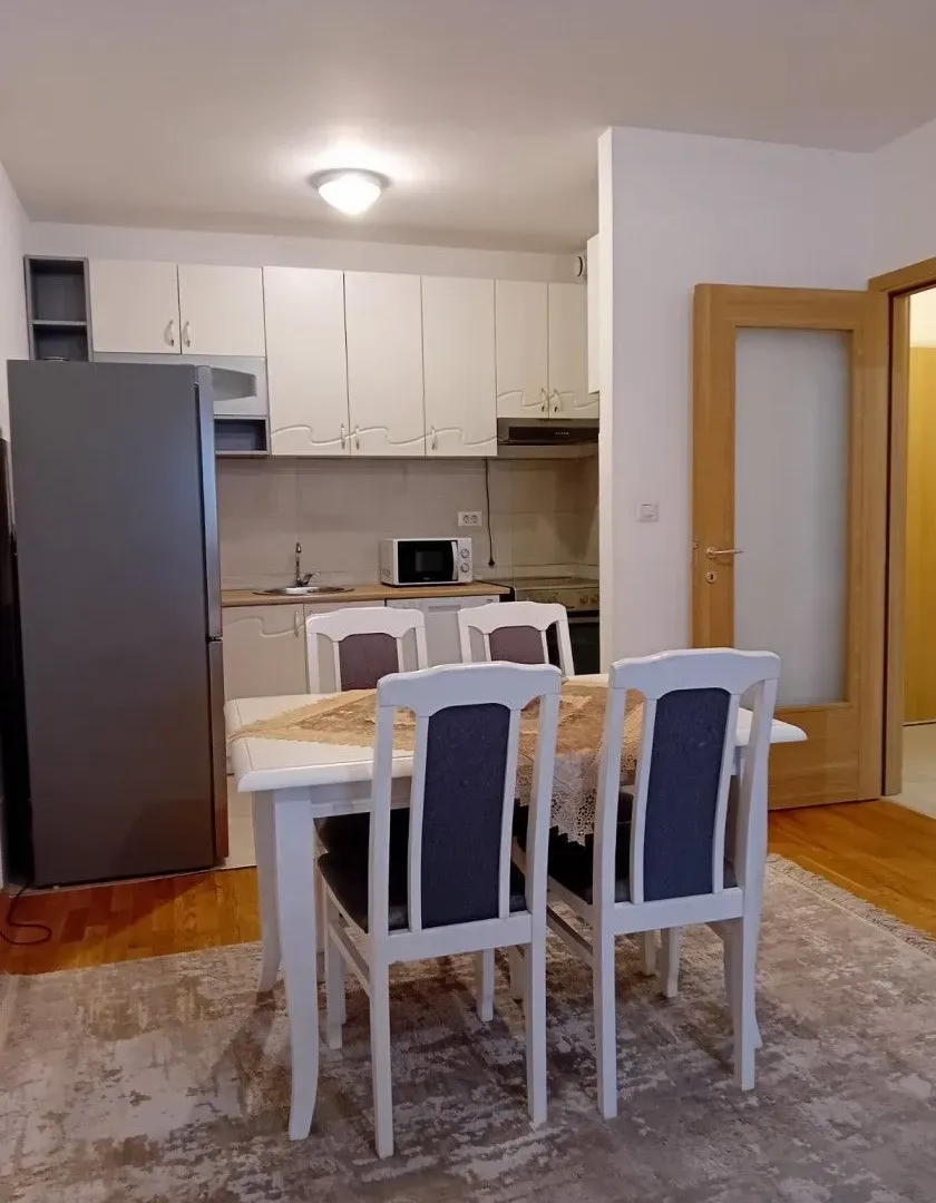 Rent, one bedroom apartment, 50m², Stari Aerodrom, Podgorica