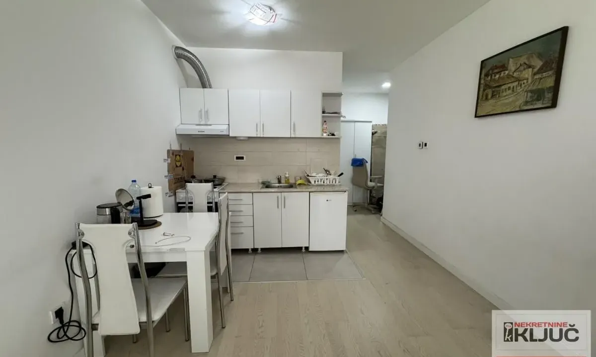 Rent, studio apartment, 25m², Centar, Novi Sad