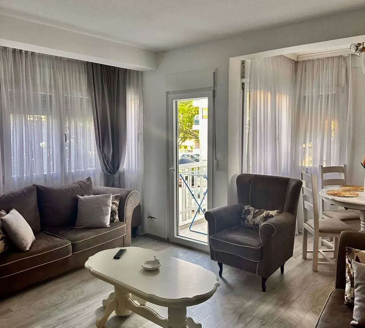 Rent, two bedroom apartment, 67m², Centar, Bar