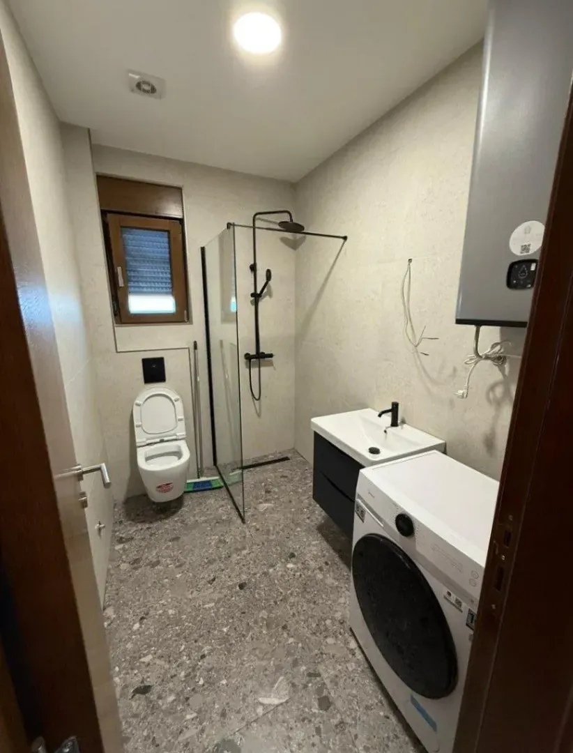 Izdavanje, jednosoban stan, 47m², Zagorič, Podgorica