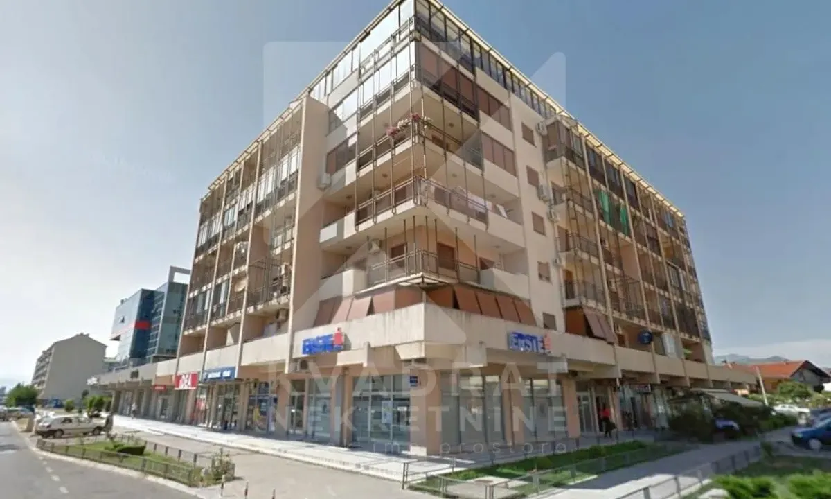 Izdavanje, jednosoban stan, 43m², Stari Aerodrom, Podgorica