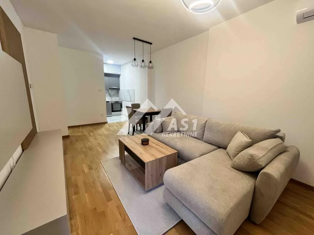 Izdavanje, dvosoban stan, 48m², Avijatičarsko naselje, Novi Sad Sve Podlokacije