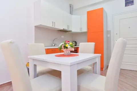 Rent, one bedroom apartment, 45m², Centar, Budva - image 6
