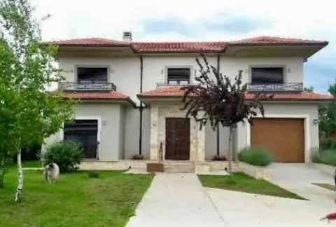 Izdavanje, kuća, 1000m², Tološi, Podgorica