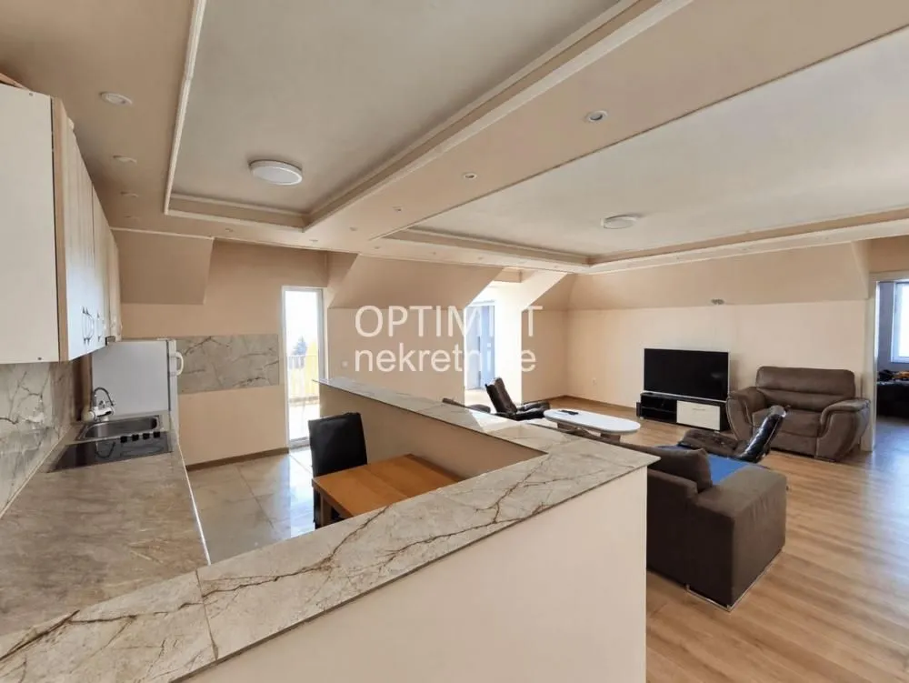 Prodaja, četvorosoban stan, 134m², Železnik, Beograd