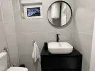 Izdavanje, dvosoban stan, 75m², Dumidran, Tivat - image 10