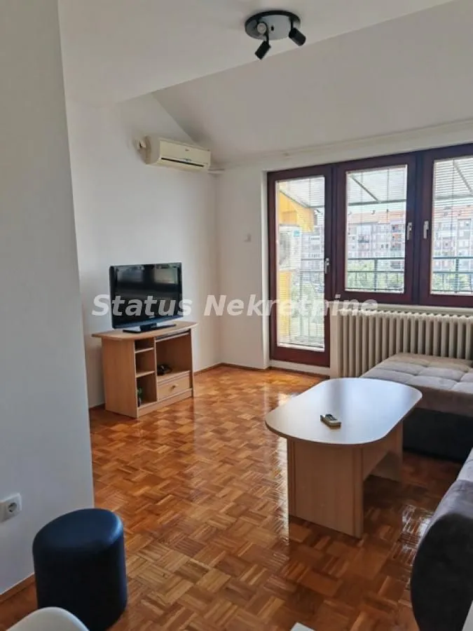 Rent, studio apartment, 33m², Novo naselje, Novi Sad