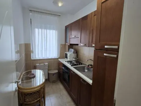 Izdavanje, dvosoban stan, 64m², Sajmište, Novi Sad - image 4