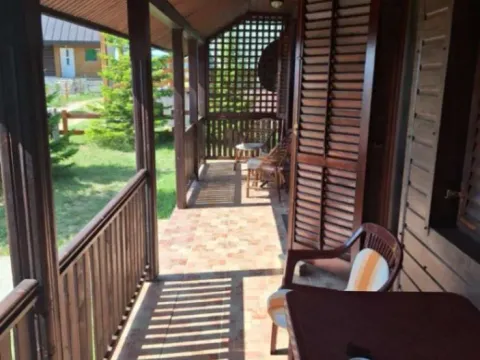 Sale, house, 77m², Motički gaj, Žabljak