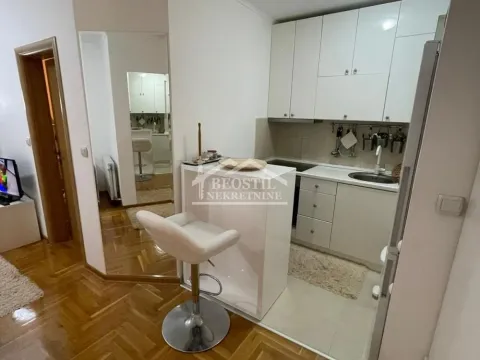 Rent, one bedroom apartment, 41m², Kluz, Zvezdara Sve Podlokacije - image 16