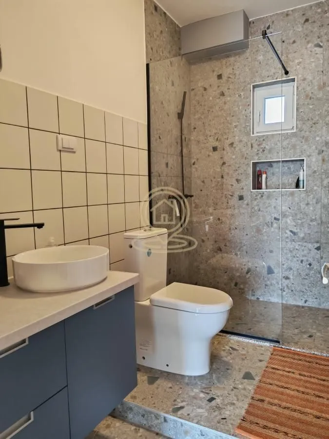 Prodaja, trosoban stan, 66m², Centar, Kragujevac