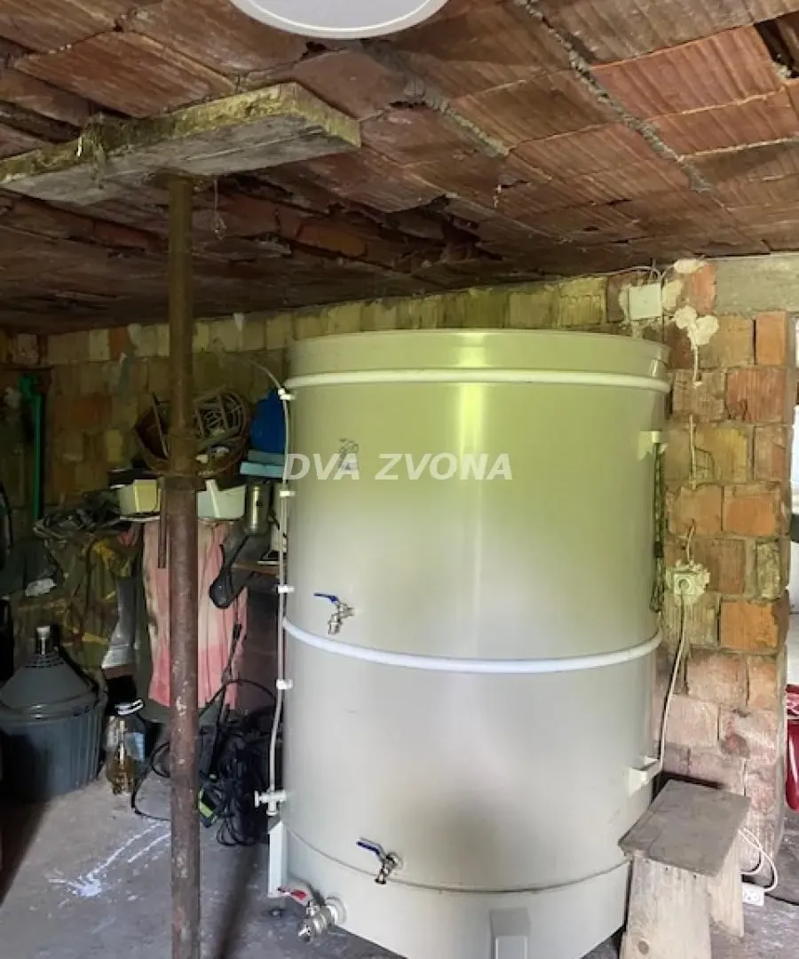 Prodaja, ugostiteljski objekat, 40m², Novi Slankamen, Inđija