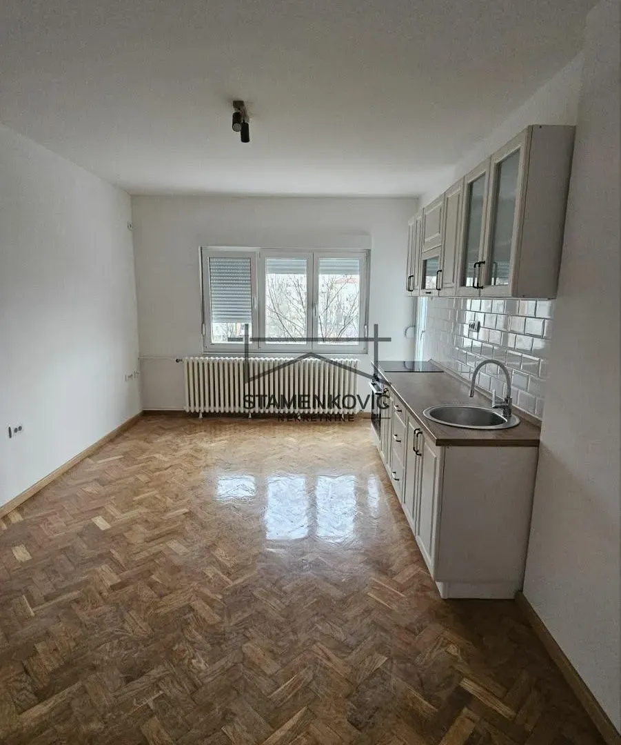Sale, two bedroom apartment, 59m², Železnička Stanica, Novi Sad Sve Podlokacije
