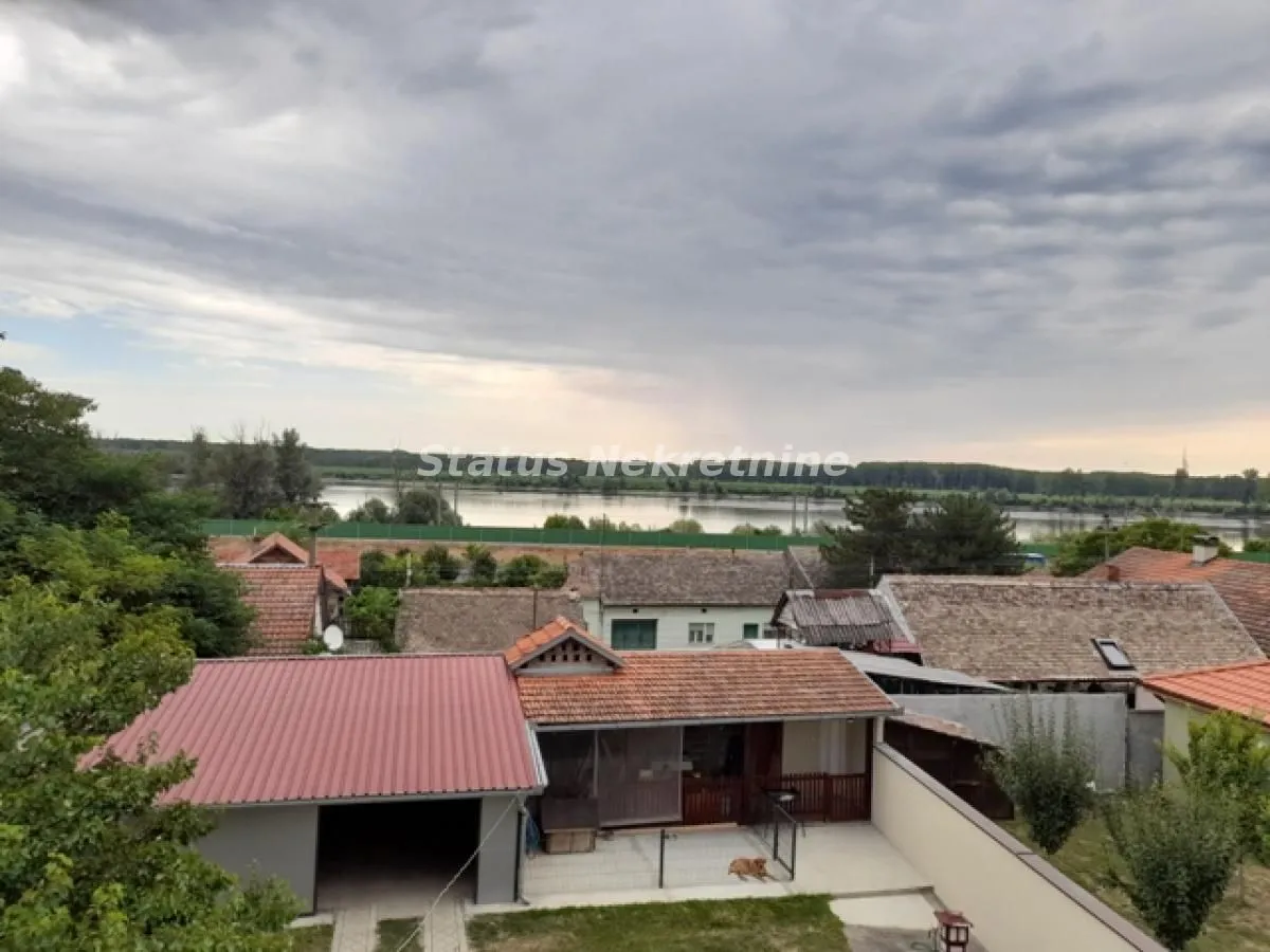 Prodaja, kuća, 246m², Sremski Karlovci, Novi Sad