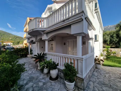 Prodaja, kuća, 250m², Budva, Crna Gora - image 1