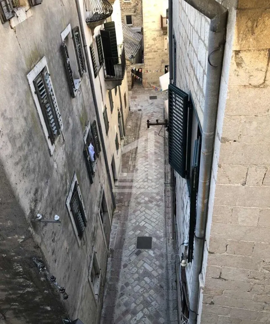 Prodaja, dvosoban stan, 50m², Stari Grad Kotor, Kotor