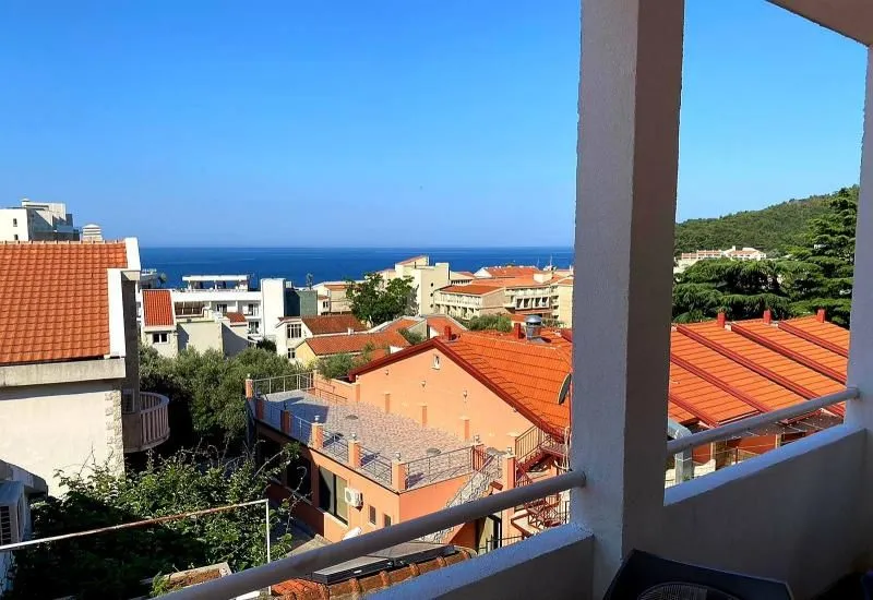 Sale, one bedroom apartment, 54m², Petrovac, Budva