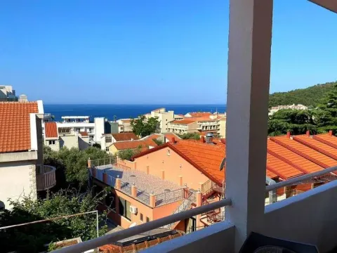 Sale, one bedroom apartment, 54m², Petrovac, Budva