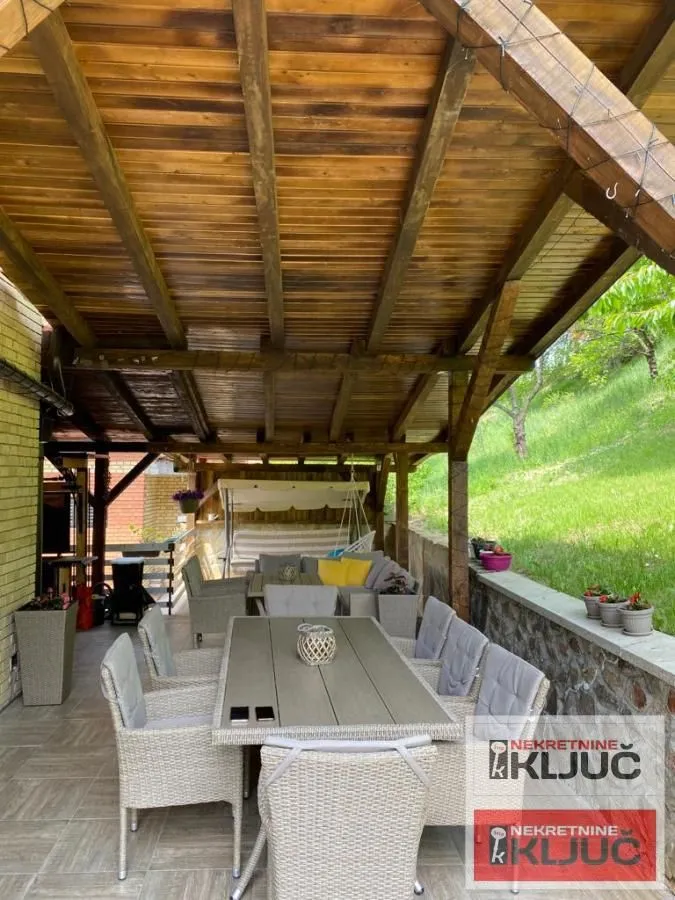 Sale, house, 154m², Beočin, Srbija