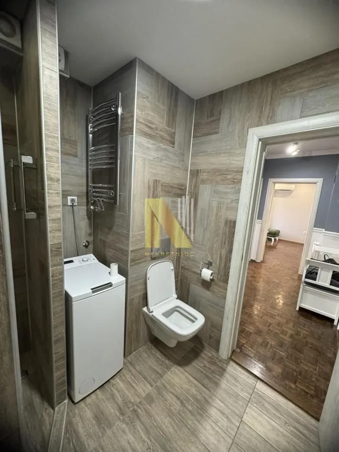 Prodaja, dvosoban stan, 60m², Adamovićevo Naselje, Novi Sad Sve Podlokacije