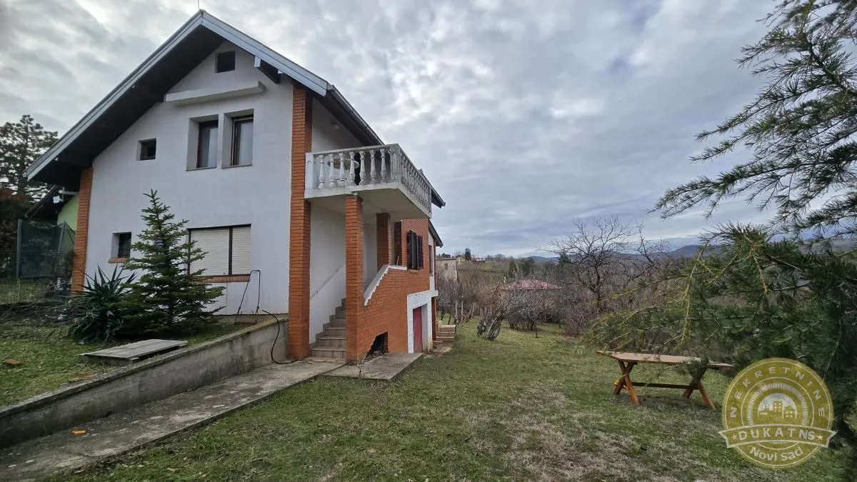 Prodaja, kuća, 155m², Ledinci, Petrovaradin