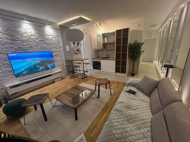 Sale, apartment, 54m², Kotor, Crna Gora