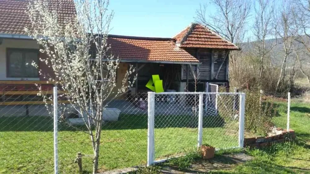 Prodaja, kuća, 66m², Gadžin Han, Srbija