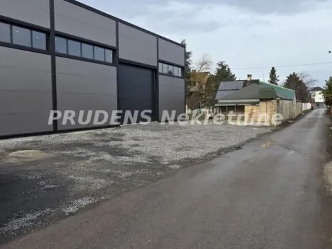 Izdavanje, poslovni prostor, 420m², Ledine, Beograd - image 4